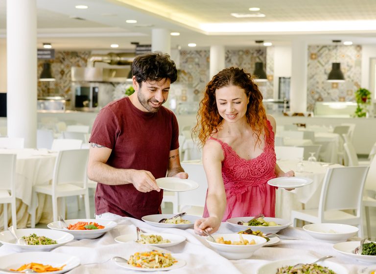 salinello_coppia_buffet-1-1.jpg